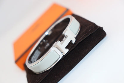 [AuraEcho]H LIGHT BLUE BRACELET