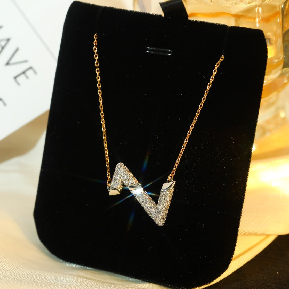 [AuraEcho]VOLT SILVER DIAMOND PEDANT NECKLACE