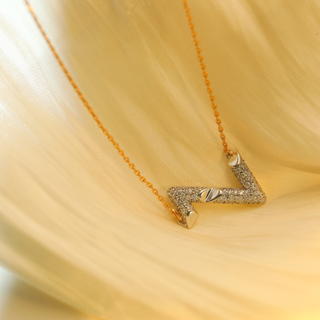 [AuraEcho]VOLT SILVER DIAMOND PEDANT NECKLACE