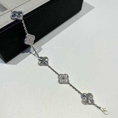 [AuraEcho]CLOVER 5 MOTIF SILVER DIAMOND BRACELET