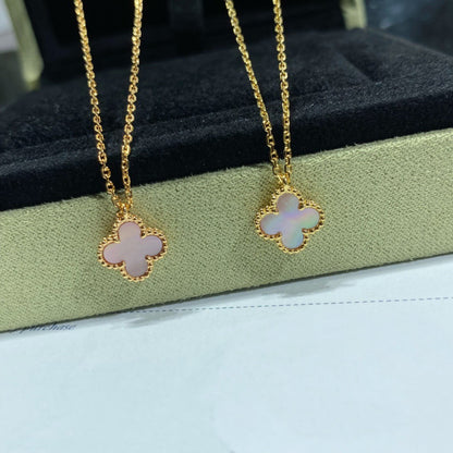 [AuraEcho]CLOVER 9.5MM PINK MOTHER OF PEARL SINGLE FLOWER NECKLACE