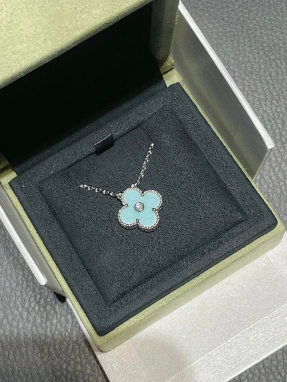 [AuraEcho]CLOVER 1 DIAMOND LIGHT BLUE SILVER NECKLACE